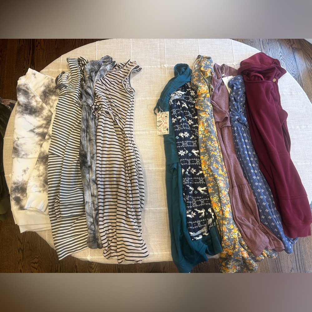 LOT of Latched Mama clothing